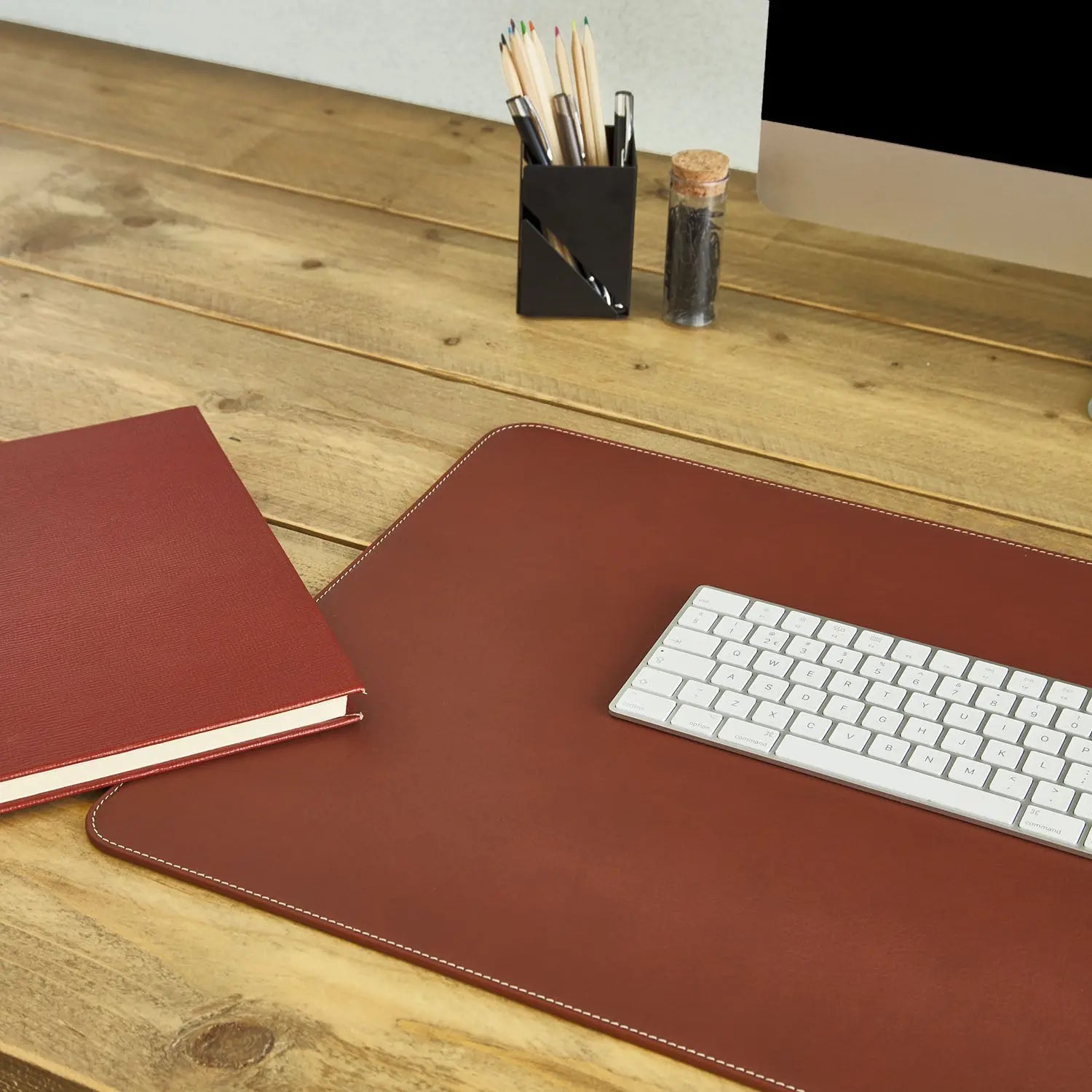 Brown Desk Mat Evan Red